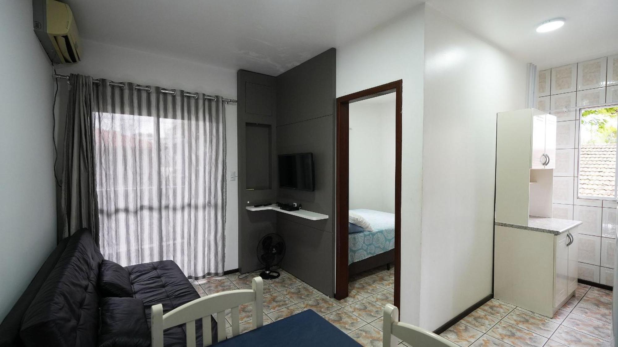 Residencial Adolfo - Mestre Naro Bombinhas Eksteriør billede