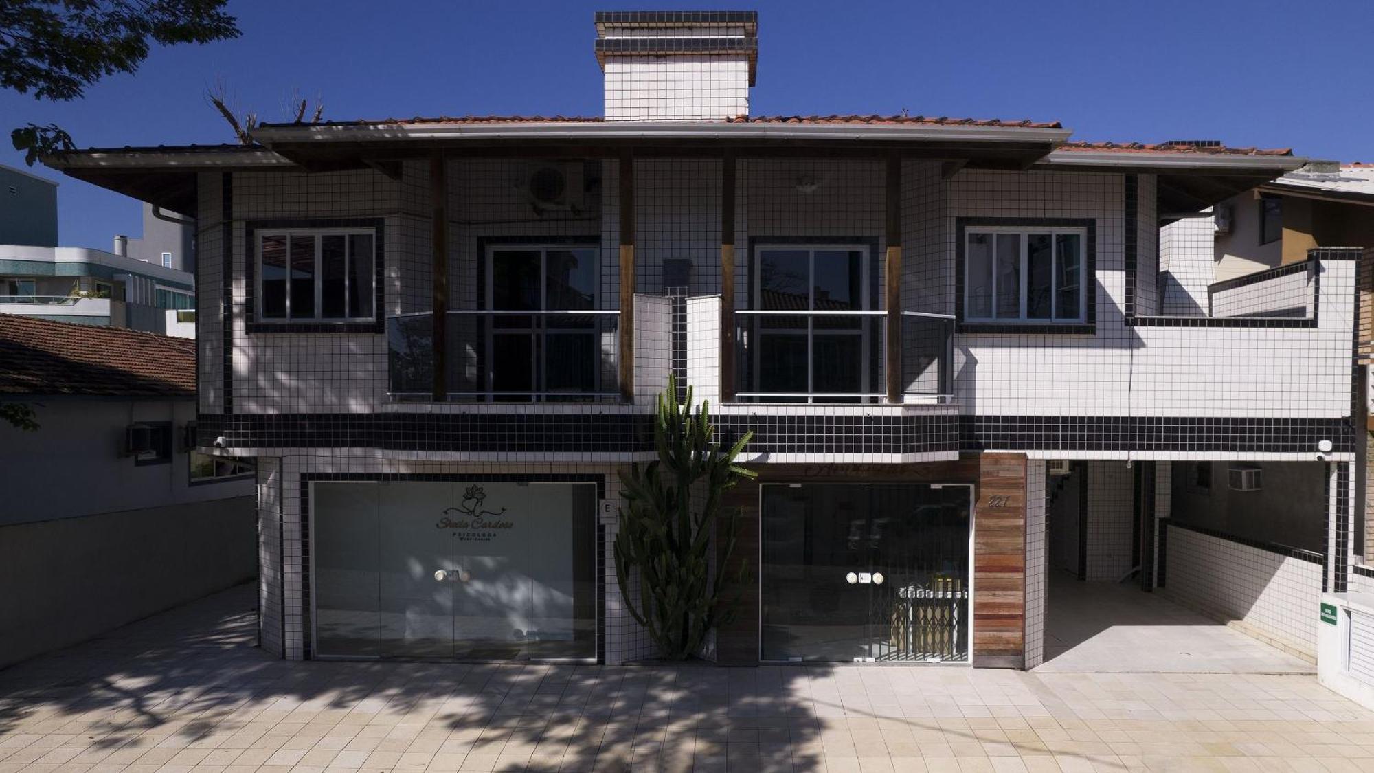 Residencial Adolfo - Mestre Naro Bombinhas Eksteriør billede