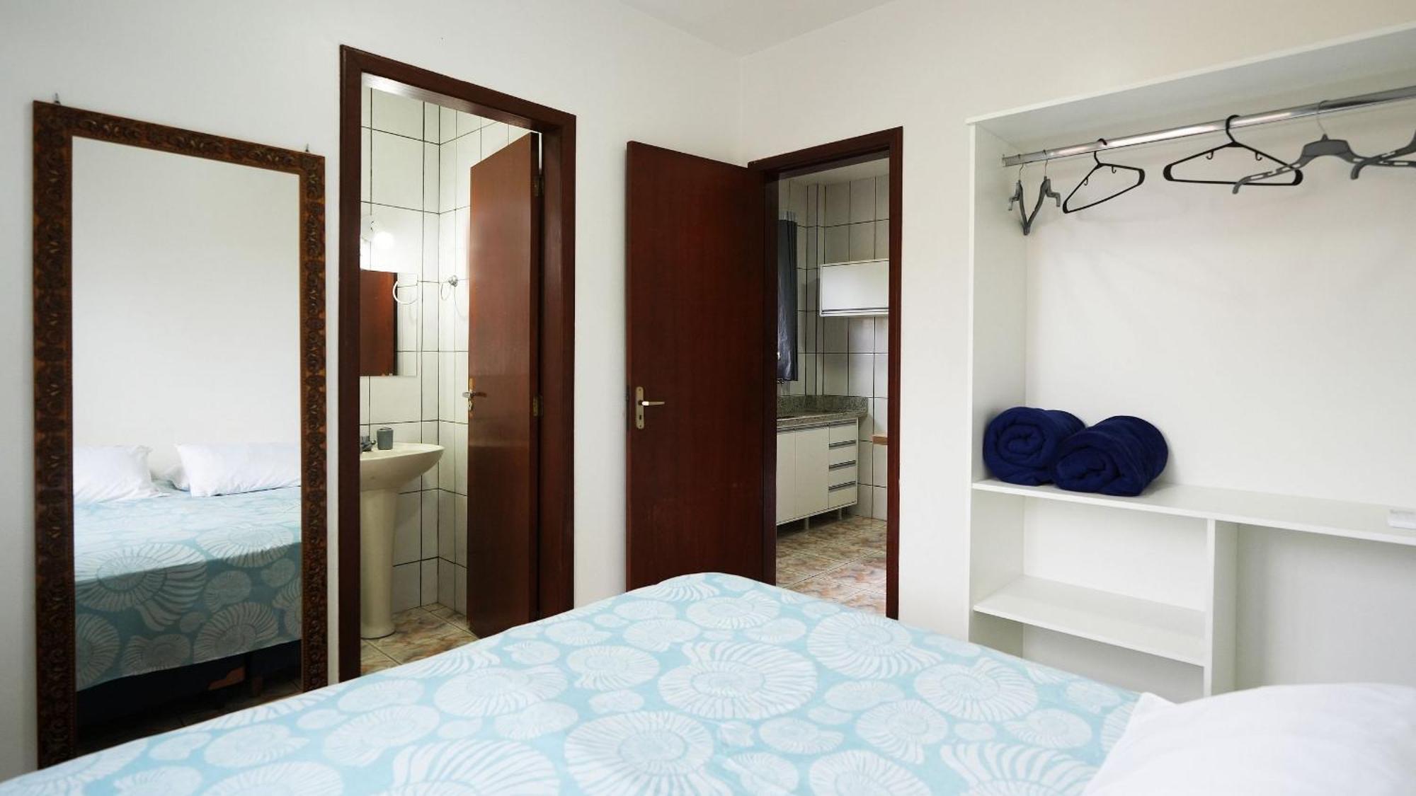 Residencial Adolfo - Mestre Naro Bombinhas Eksteriør billede